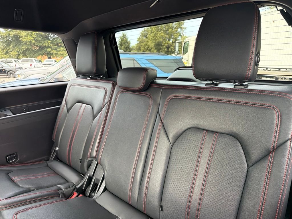 Used 2022 White Ford Limited image 28