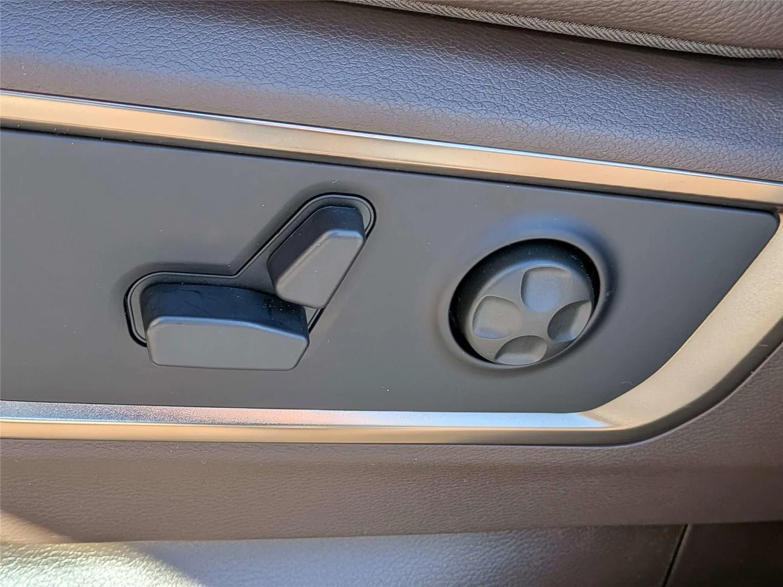 2026 RAM 1500 Limited Longhorn - Photo 19