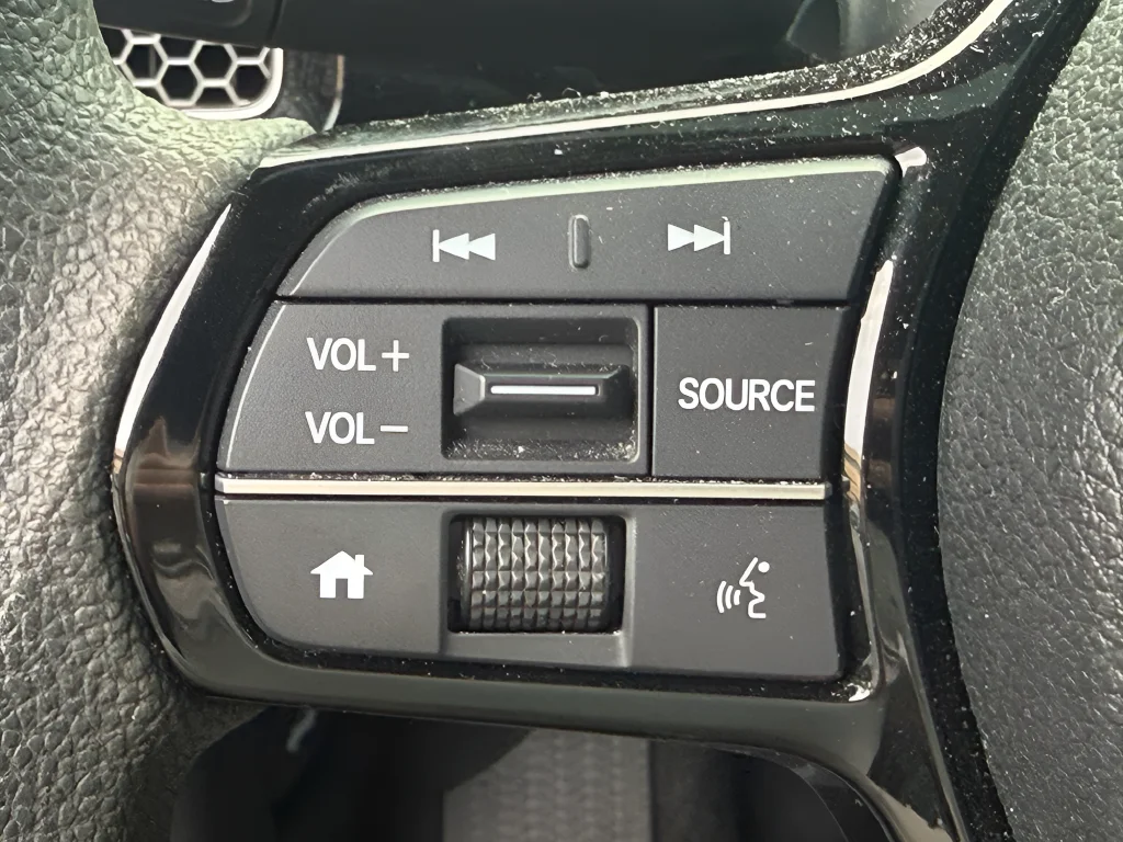 2025 Honda Civic LX - Photo 15