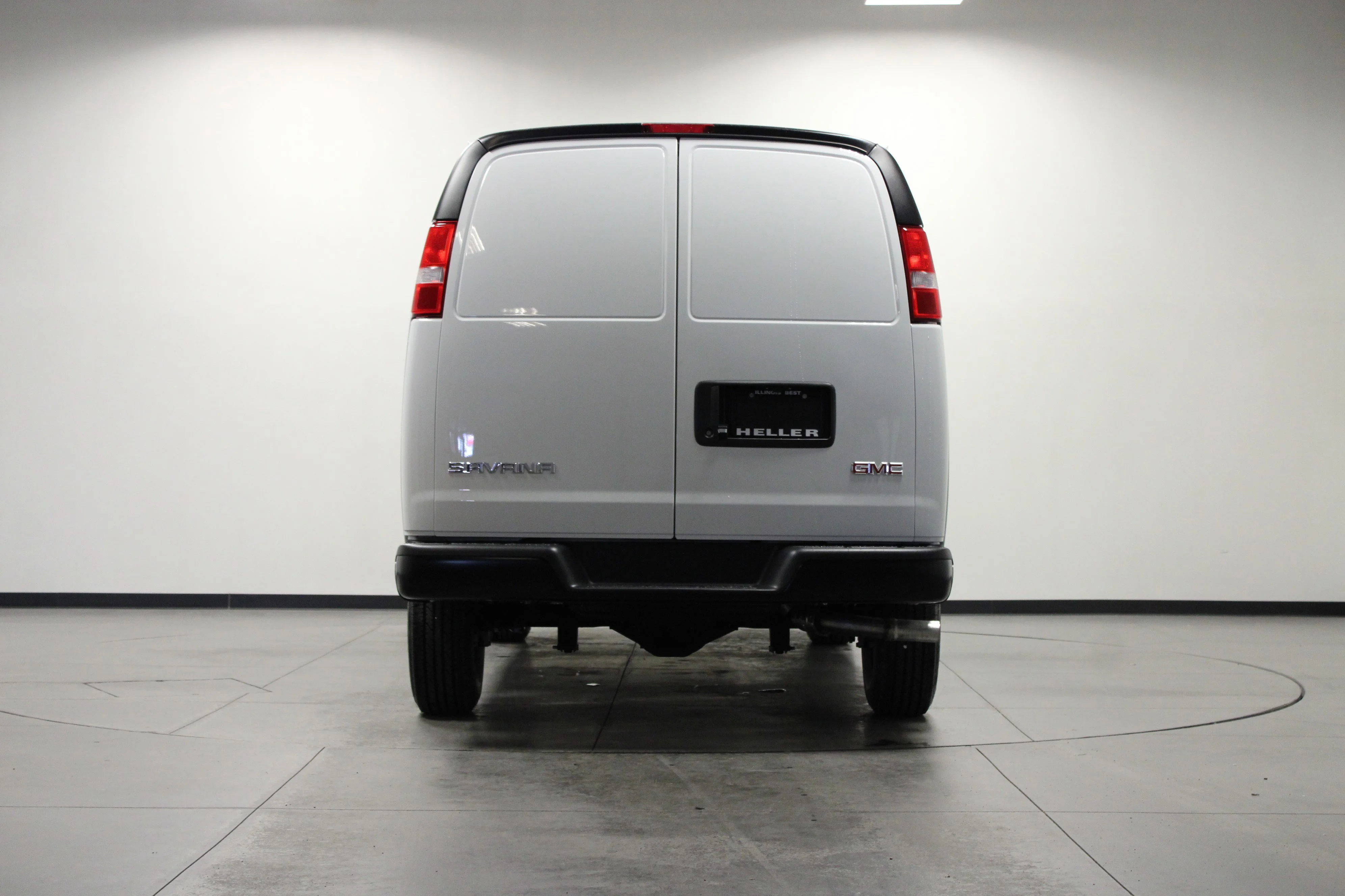 New 2026 Summit White GMC Work Van image 5