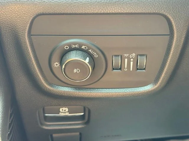 Used 2023 Black Jeep Summit image 35