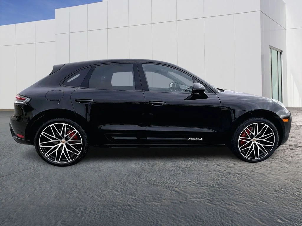 2026 Porsche Macan S - Photo 8