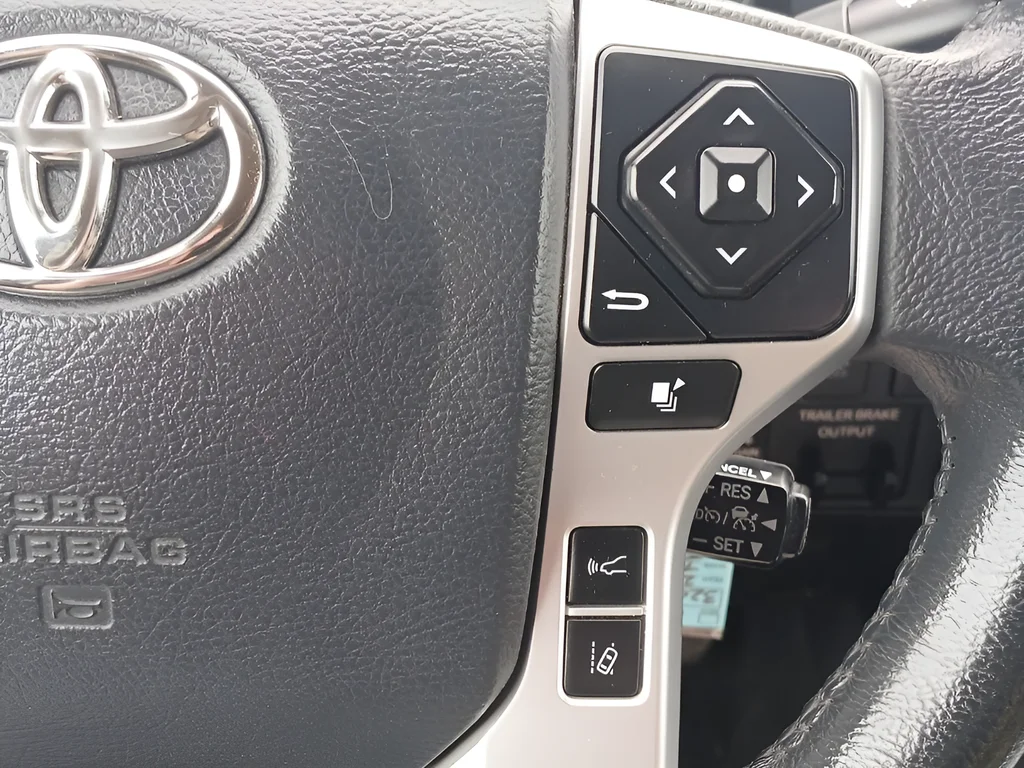 Used 2018 Red Toyota Limited image 21