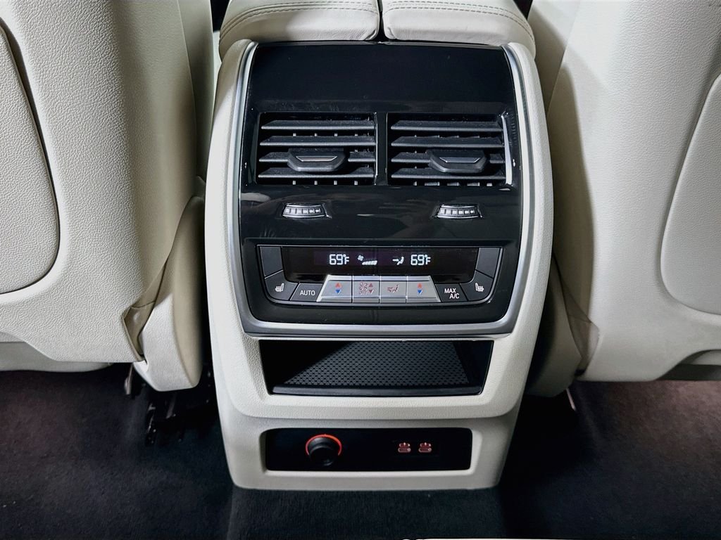 Certified Used 2024 Skyscraper Grey Metallic BMW xDrive40i image 26