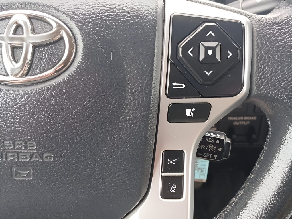Used 2018 Red Toyota Limited image 21