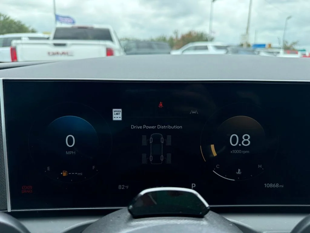 Used 2025 Blue Hyundai XRT image 19