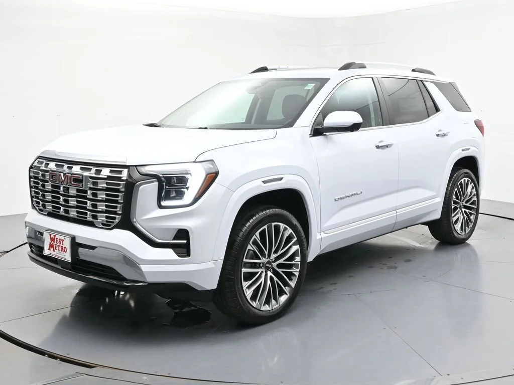 2026 GMC Terrain Denali AWD's photo