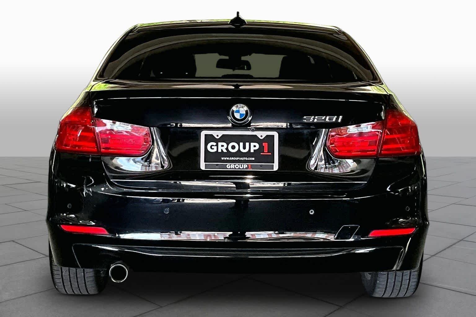 Used 2015 Jet Black BMW 320i image 4