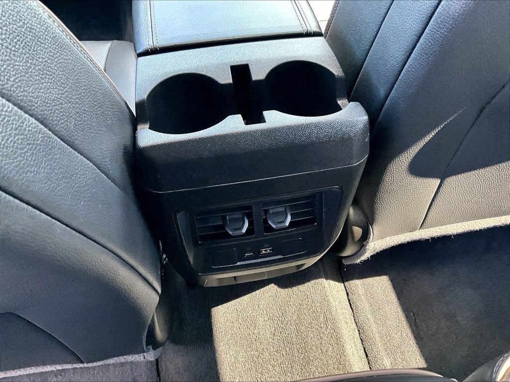 Used 2025 Onyx Black GMC Denali image 27