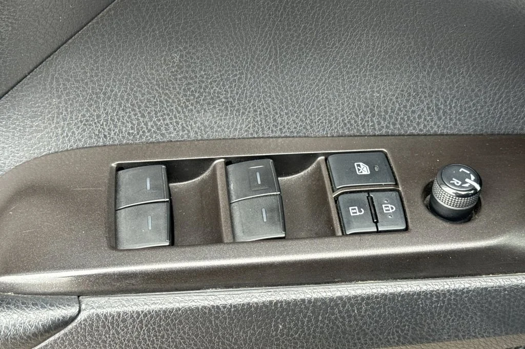 Used 2021 Blue Toyota SE image 14