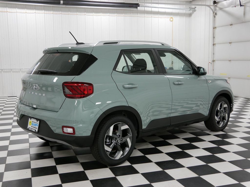 Certified Used 2025 Green Hyundai SEL image 2