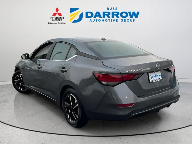 Used 2025 Gray Nissan SV image 3