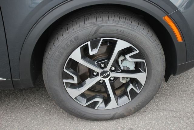 Used 2025 Gray Kia EX image 36