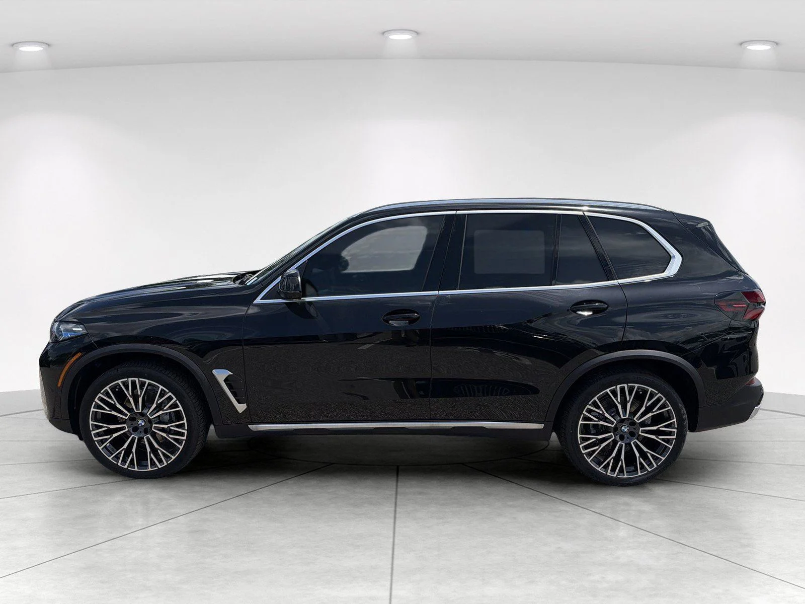 New 2026 Black Sapphire Metallic BMW sDrive40i image 8