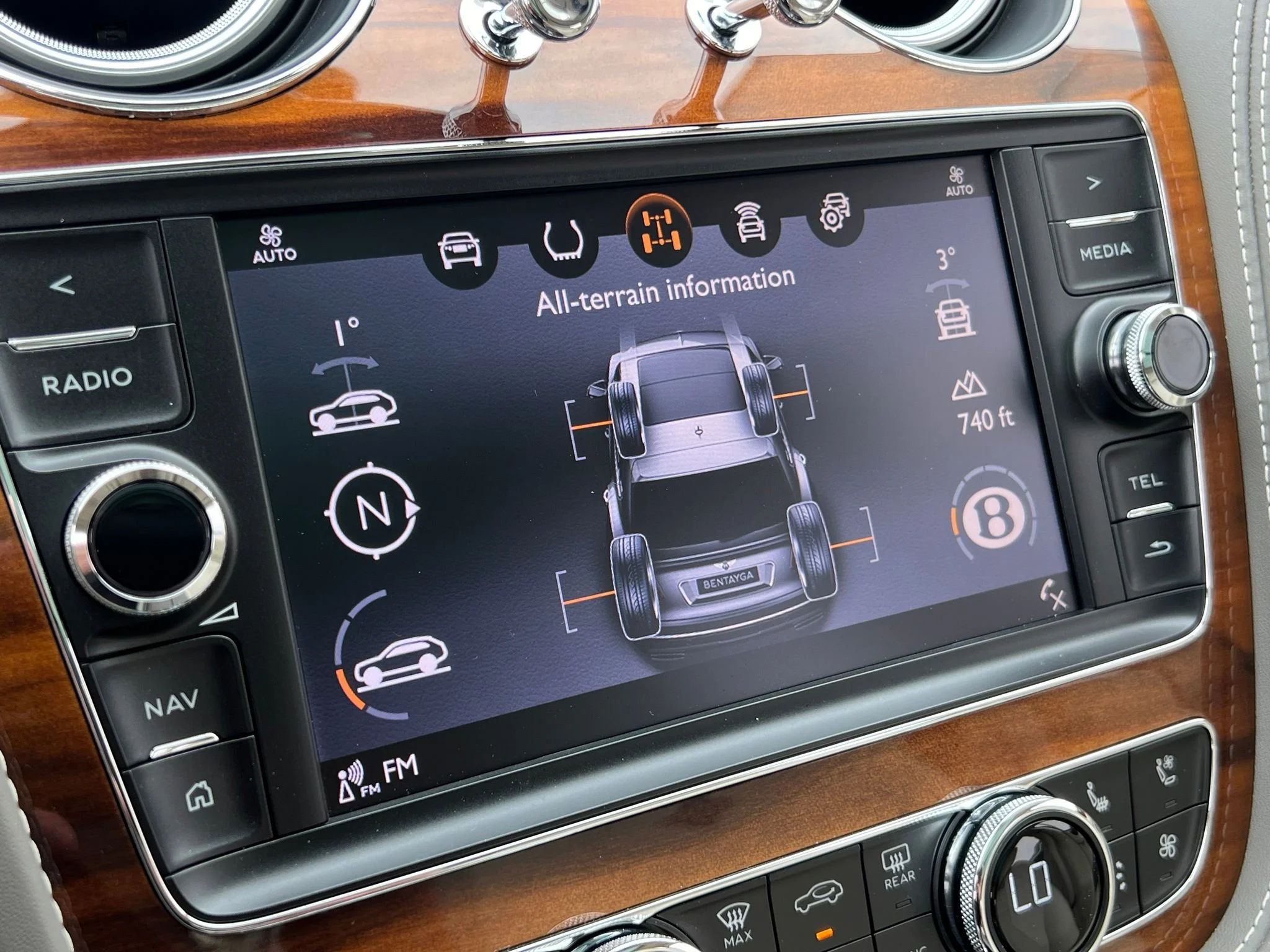 Used 2018  Bentley W12 image 31