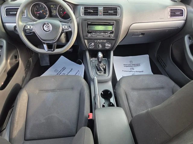 Used 2015 Blue Volkswagen 1.8T SE image 9