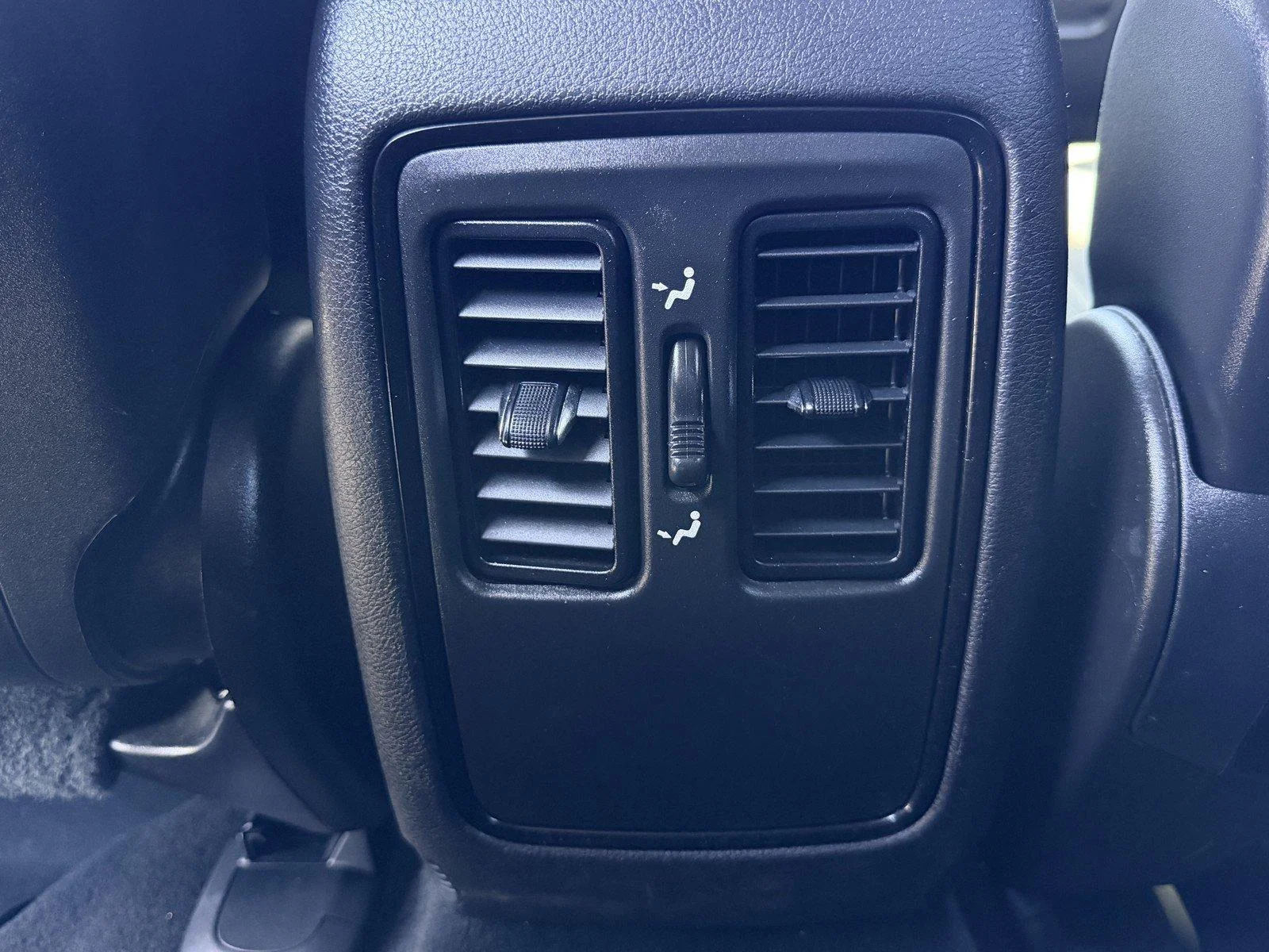 Used 2023 White Knuckle Cle Dodge SXT image 15