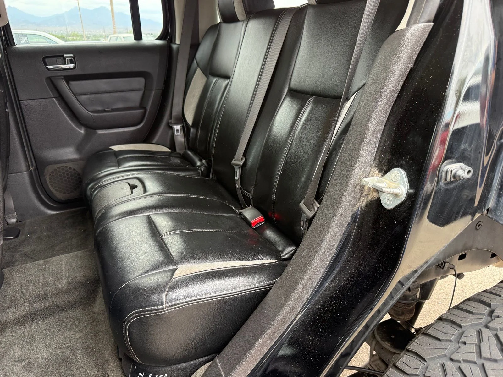 Used 2008 Black Hummer H3x image 26