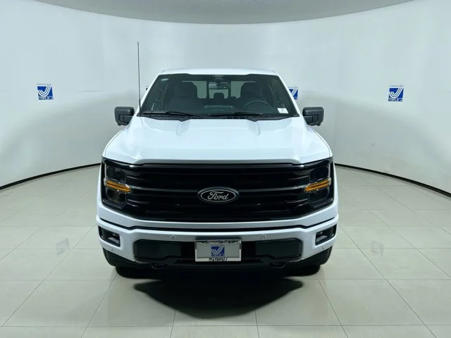 New 2025 OXFORD WHITE Ford XLT w/XLT Black Appearance Package Plus Super Crew Cab image 3