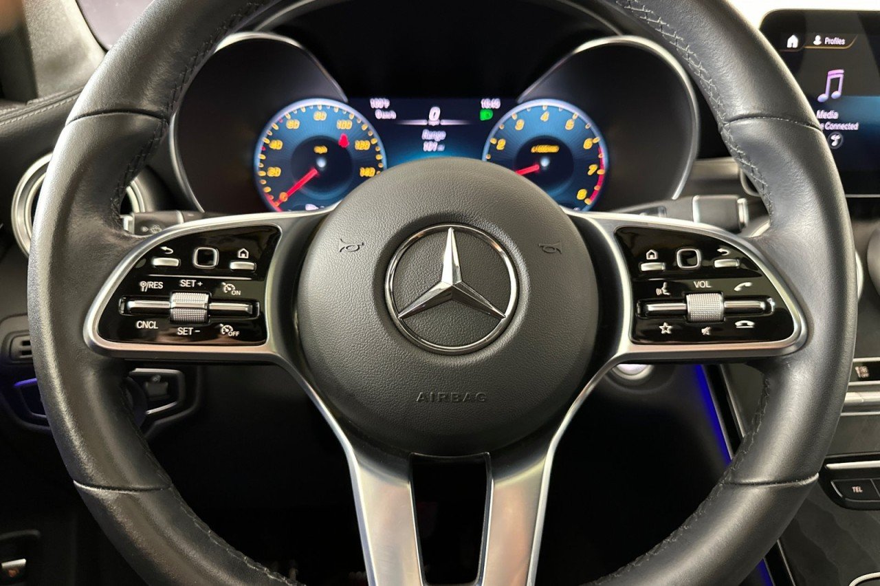 Used 2023 Polar White Mercedes-Benz GLC 300 image 22