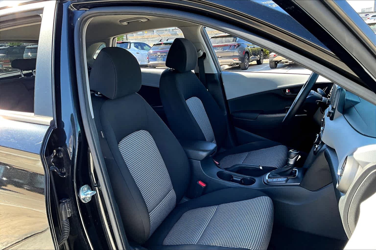 Used 2021 Ultra Black Hyundai SEL image 9