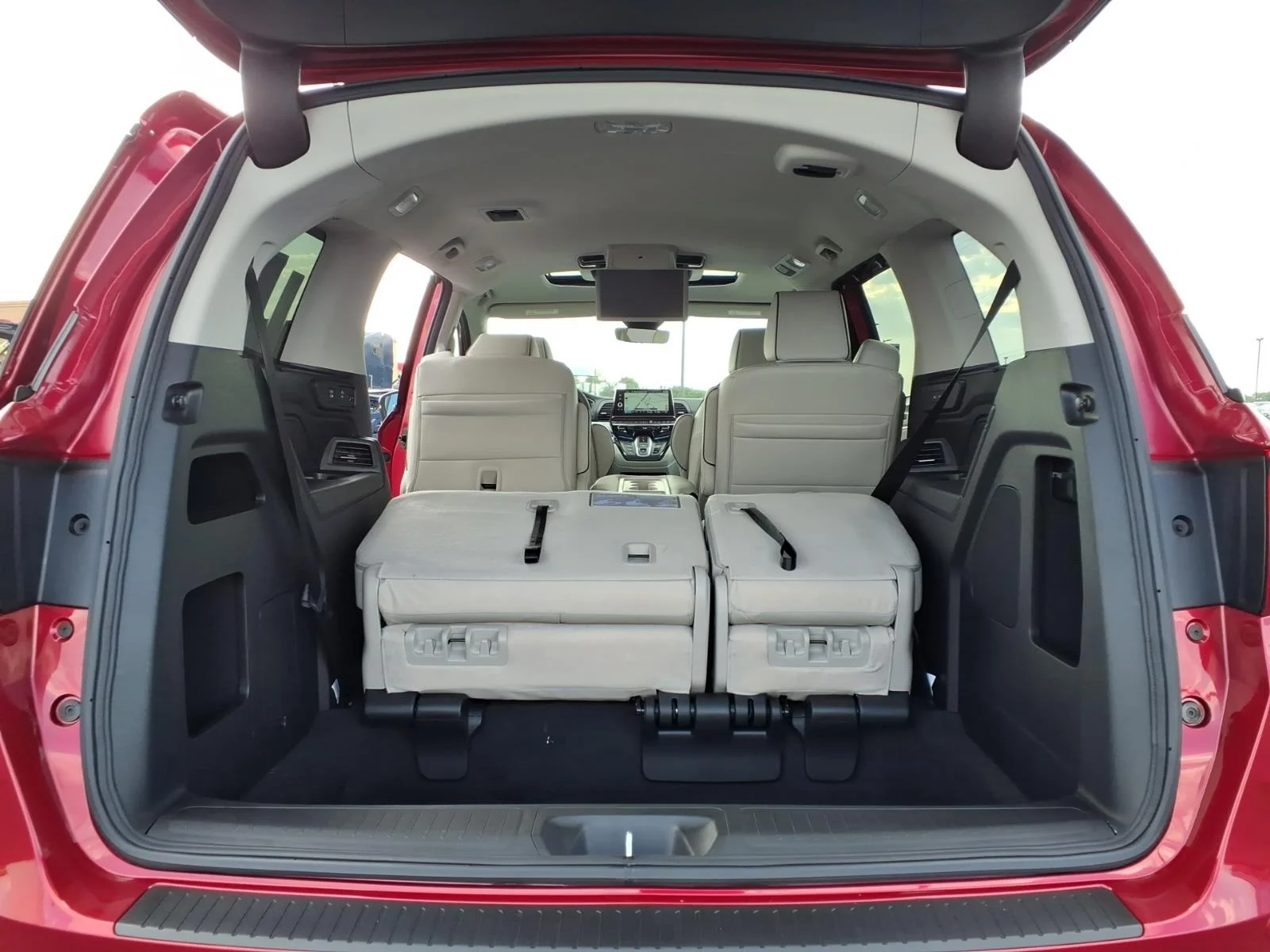 2026 Honda Odyssey Touring - Photo 7
