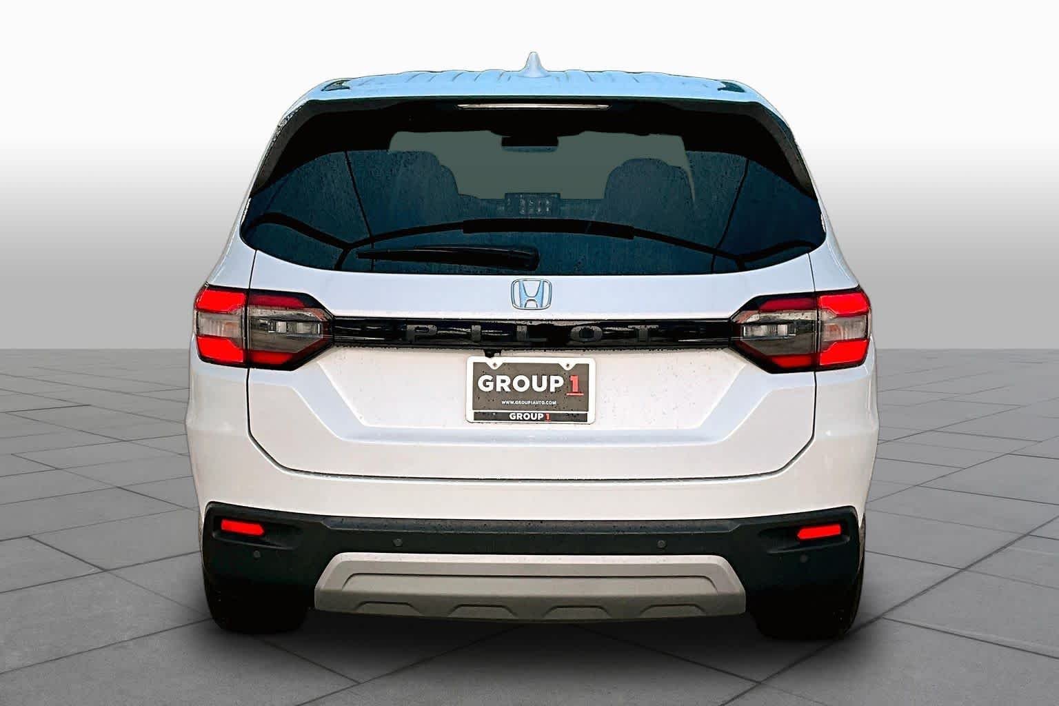 Used 2025 Platinum White Pearl Honda EX-L image 5