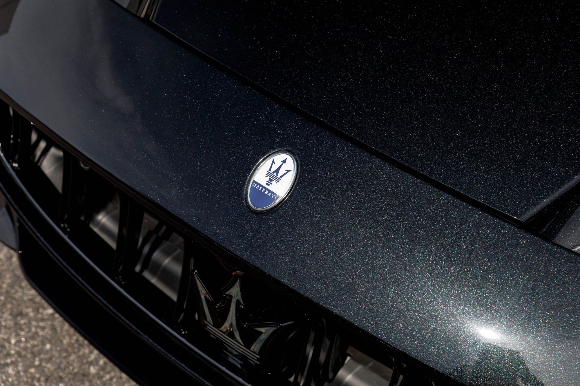 Used 2024 Nero Assoluto Maserati Trofeo image 43
