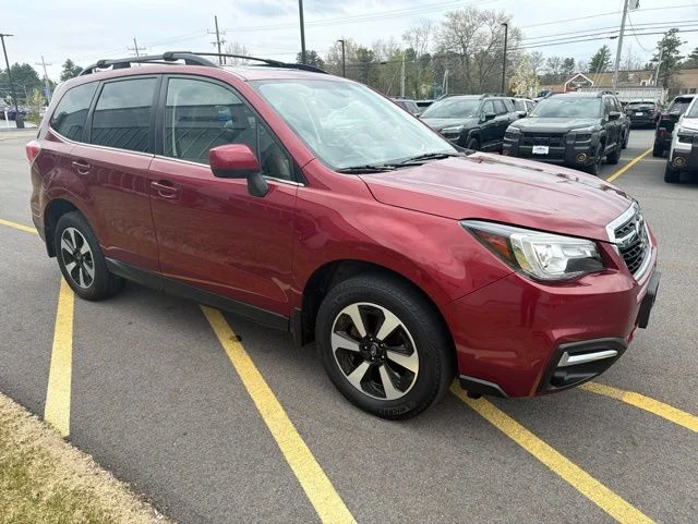 Used 2017 Red Subaru 2.5i Limited image 3