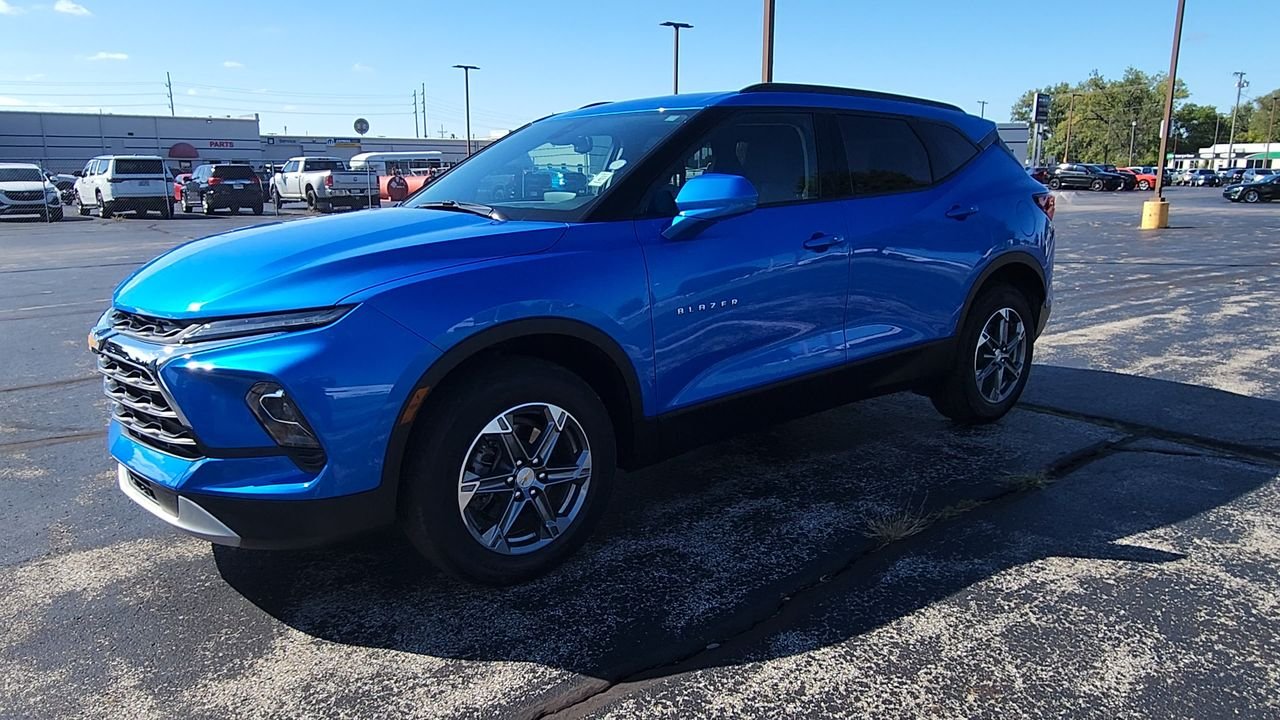 Used 2024 Riptide Blue Metallic Chevrolet LT image 4