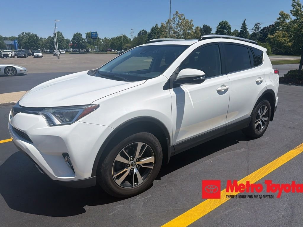 2018 Toyota RAV4 XLE's photo