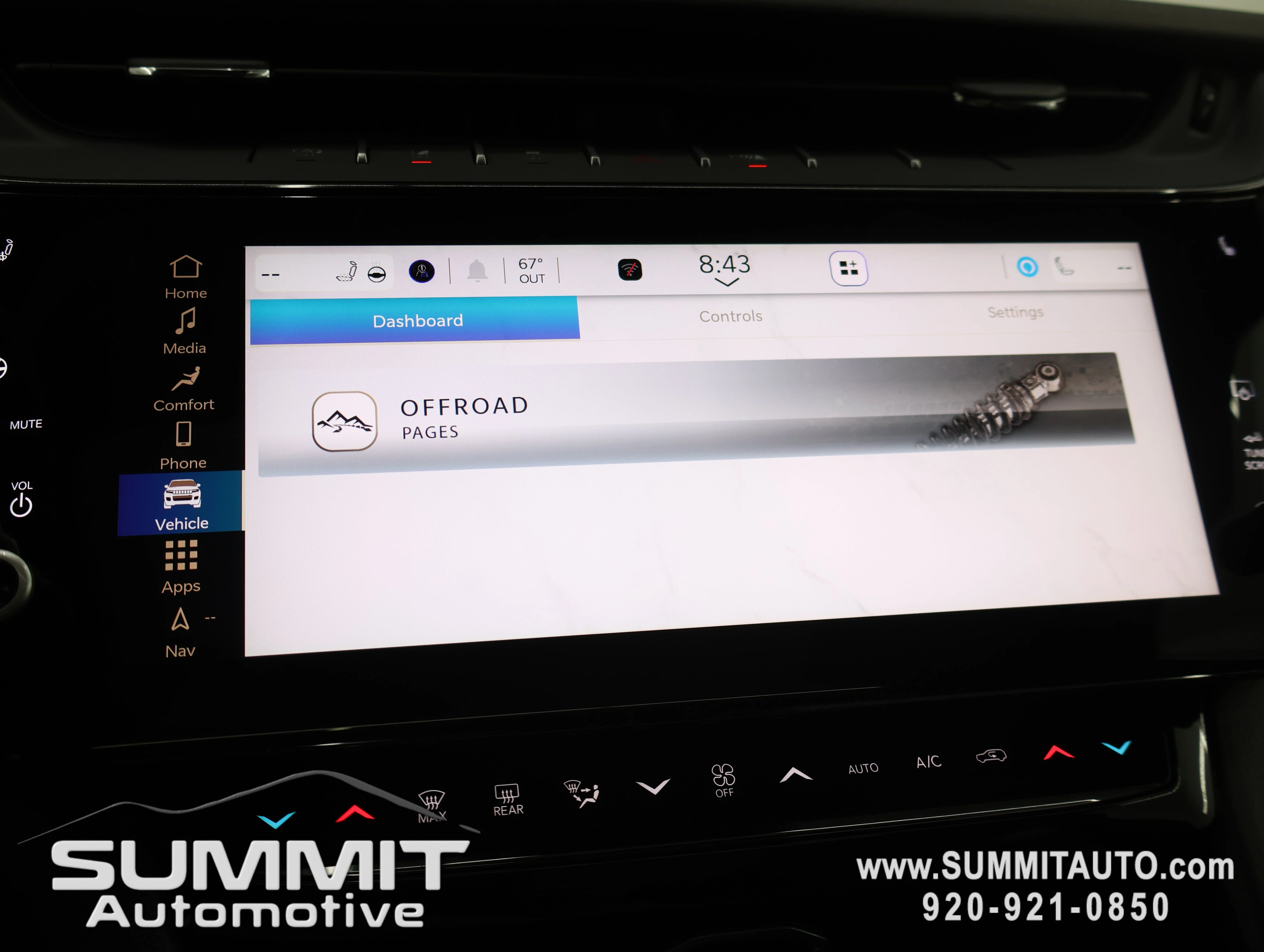 New 2026 Diamond Black Crystal Pearlcoat Jeep Limited image 61