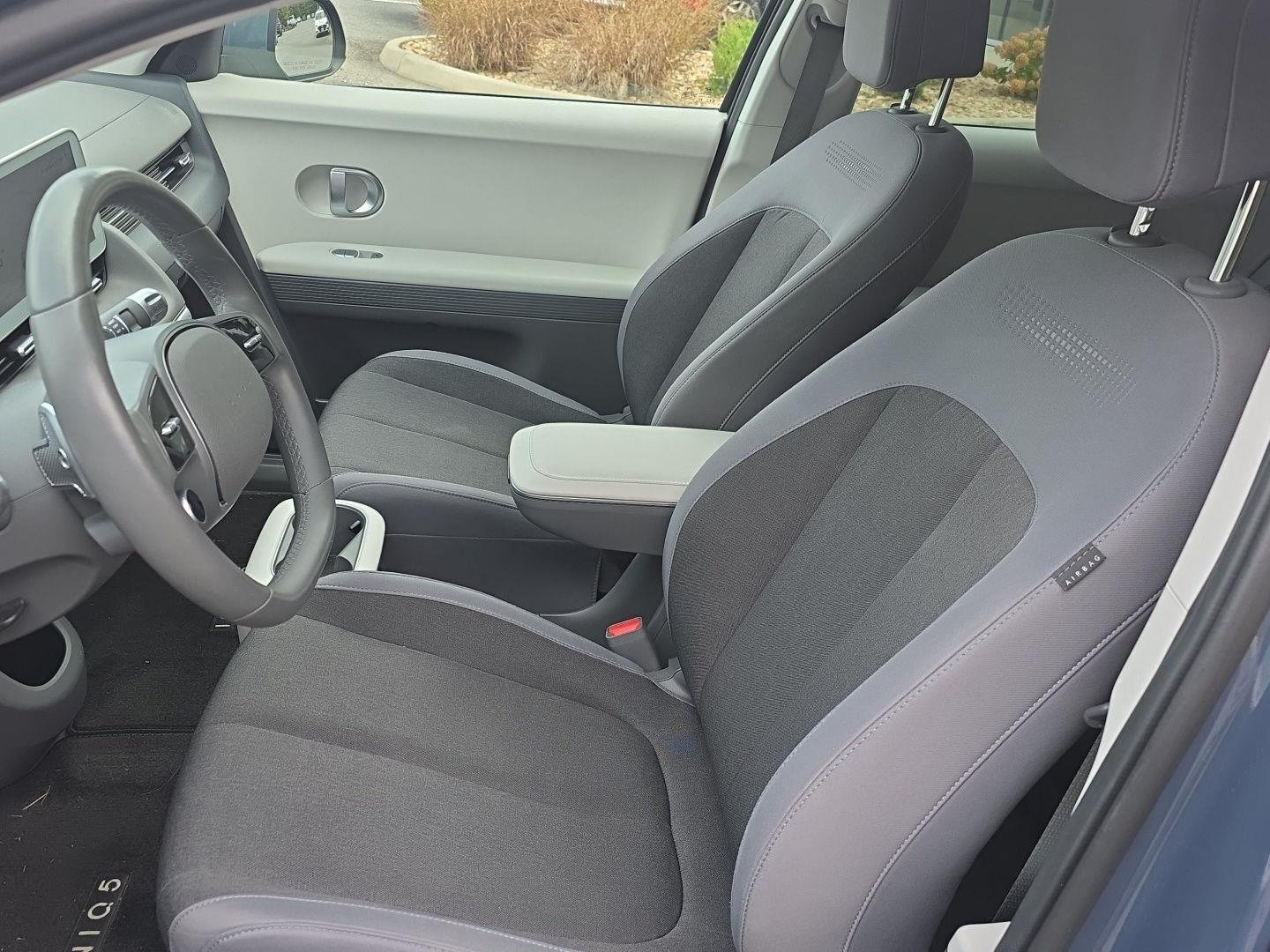Used 2024 Digital Teal Hyundai SEL image 5