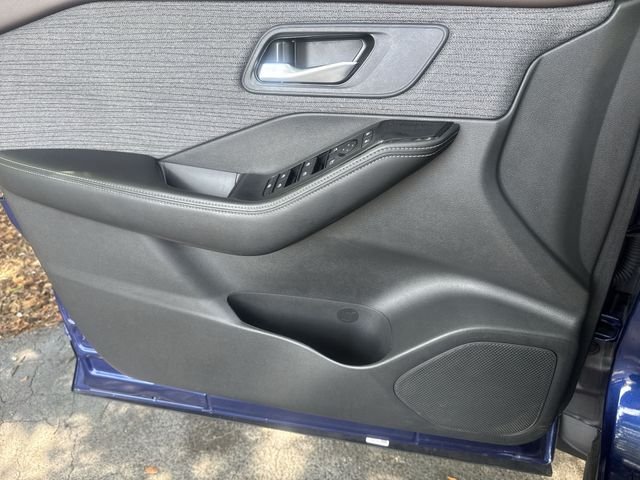 Used 2023 Blue Nissan SV image 25