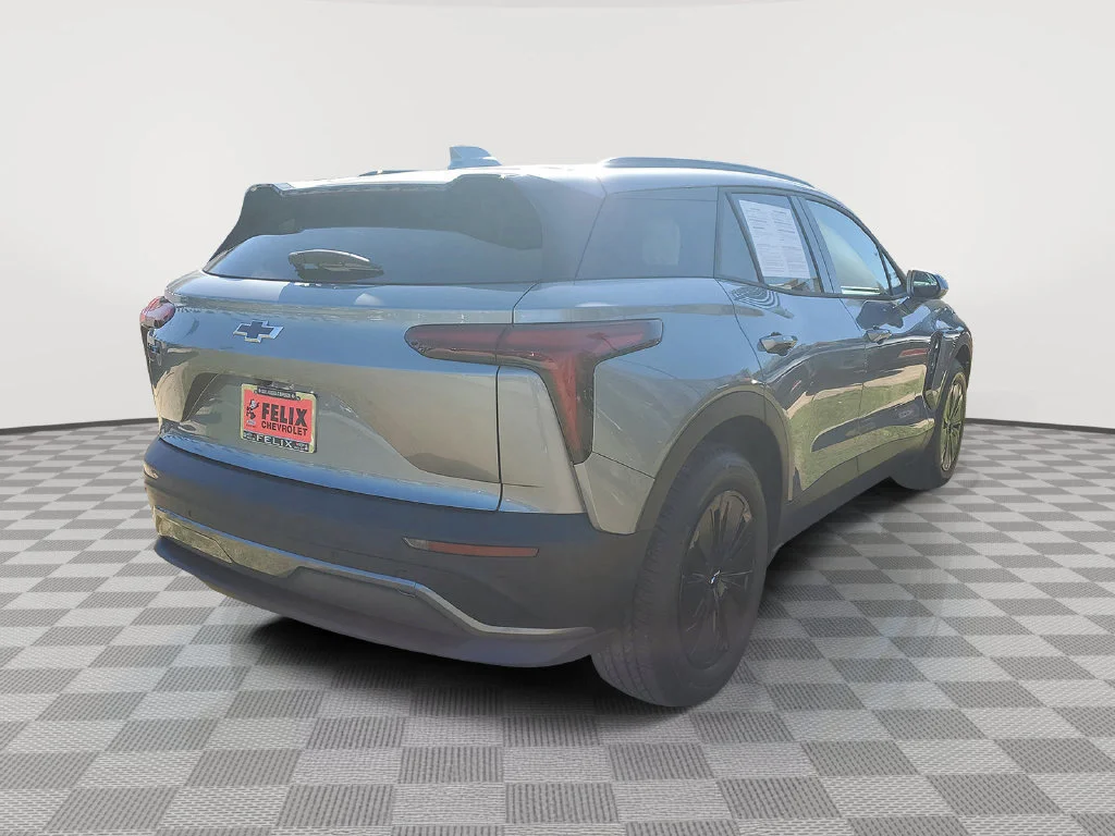 Used 2026 Sterling Gray Metallic Chevrolet LT image 3