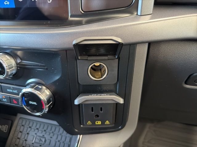 New 2026 Carbonized Gray Metallic Ford XLT image 42