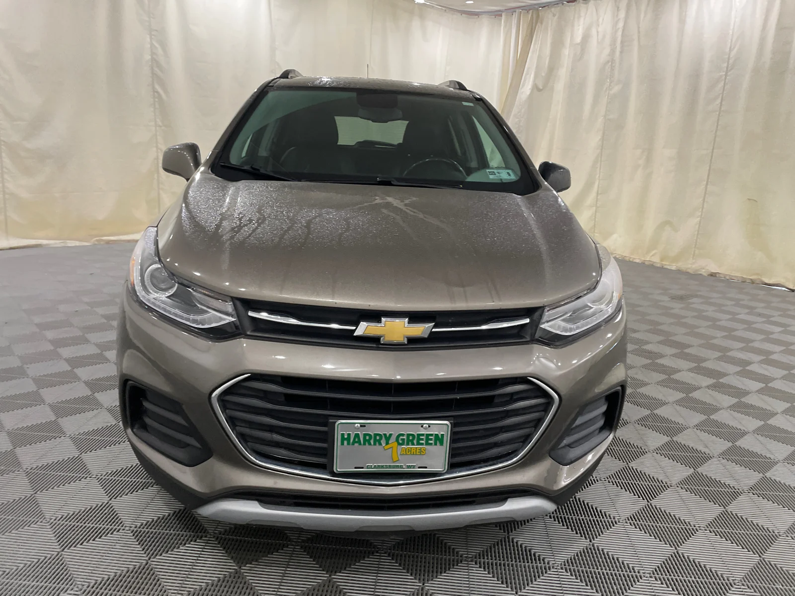 Used 2022 Chevrolet Trax LT with VIN KL7CJPSM1NB528240 for sale in Clarksburg, WV