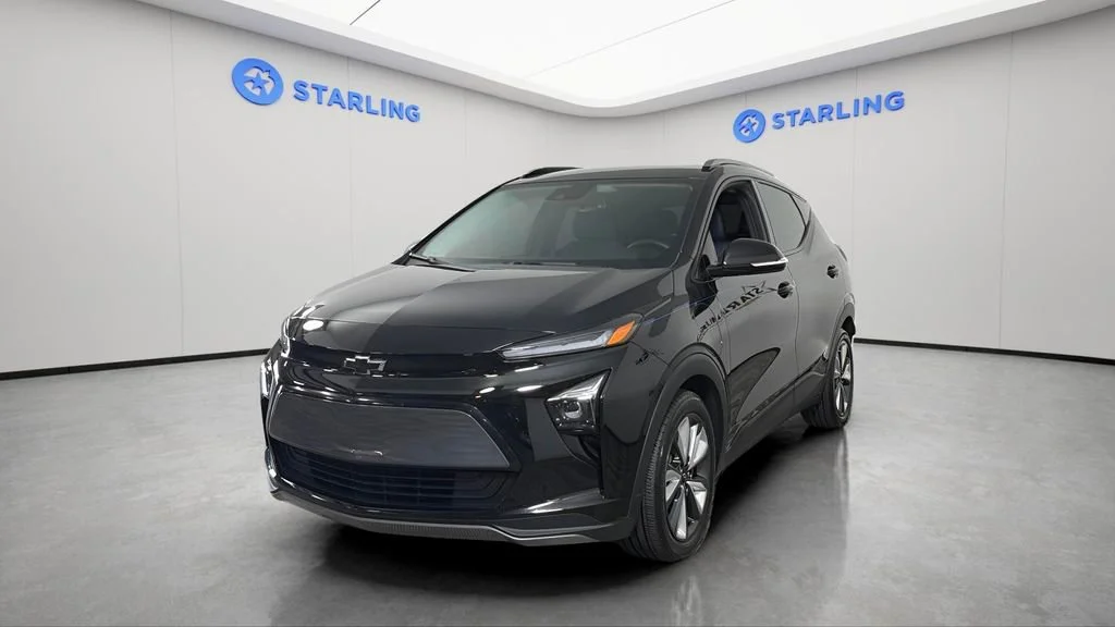 Used 2023 Mosaic Black Metallic Chevrolet LT image 16
