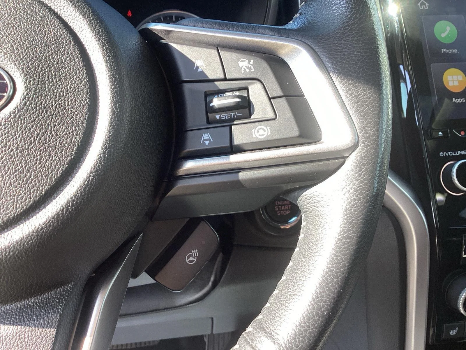 Used 2022 Crystal White Pearl Subaru Limited image 24