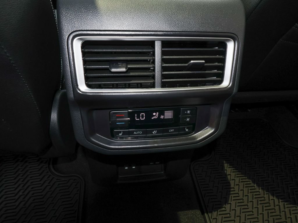 New 2026 White Volkswagen 2.0T SEL image 18