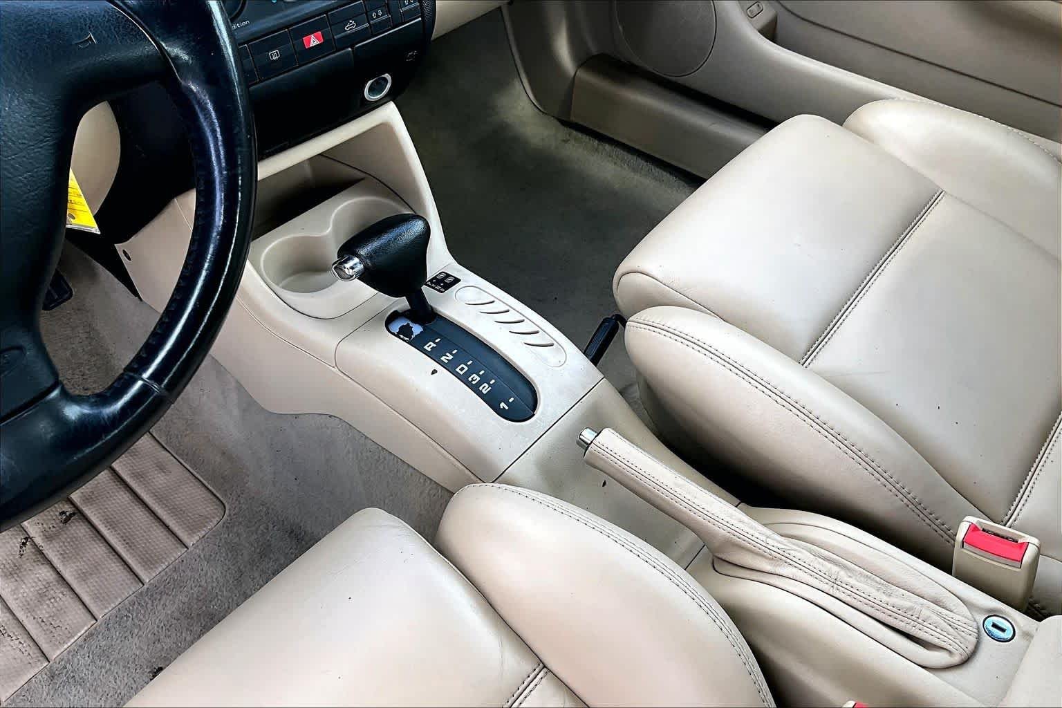 Used 2000 Bright Green Pearl Volkswagen GLS image 14