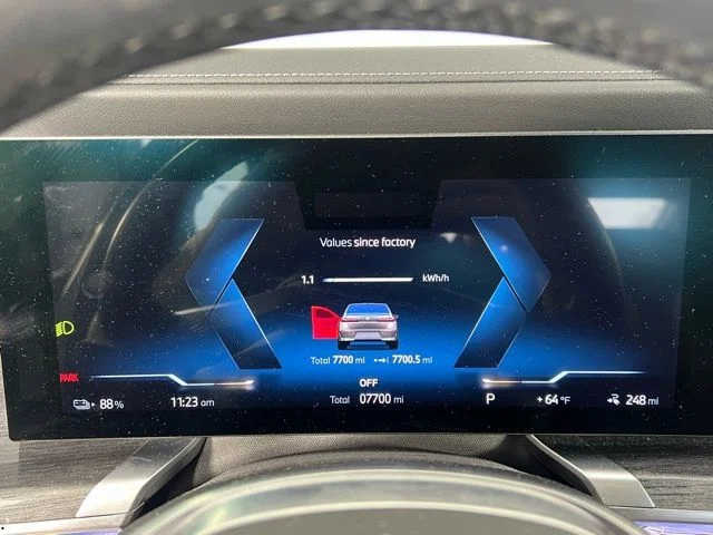 New 2024 Oxide Grey metallic BMW eDrive50 image 23