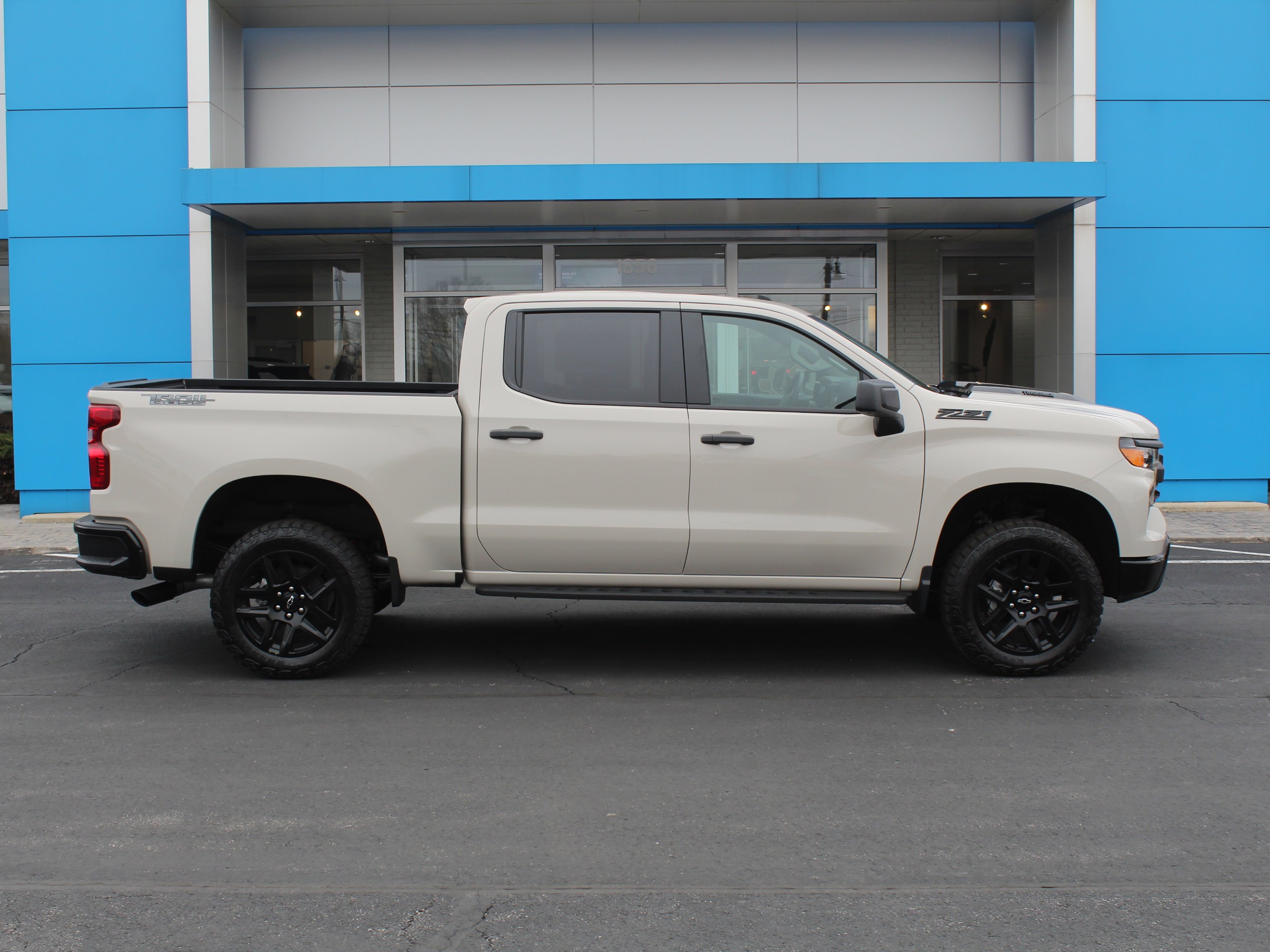 New 2026 White Sands Chevrolet Custom Trail Boss image 3