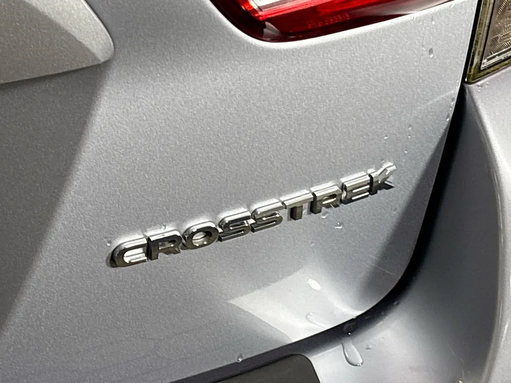 Used 2018 Silver Subaru 2.0i Limited image 25