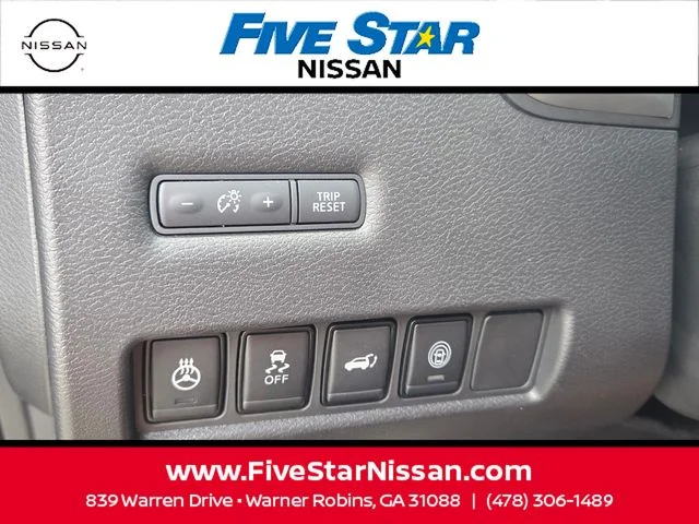 Used 2024 Black Nissan Platinum image 30
