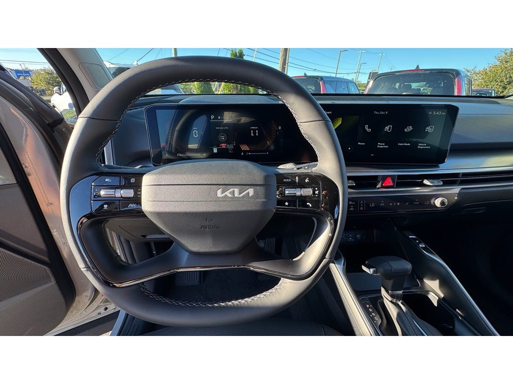 New 2026 Wolf Gray Kia S image 11
