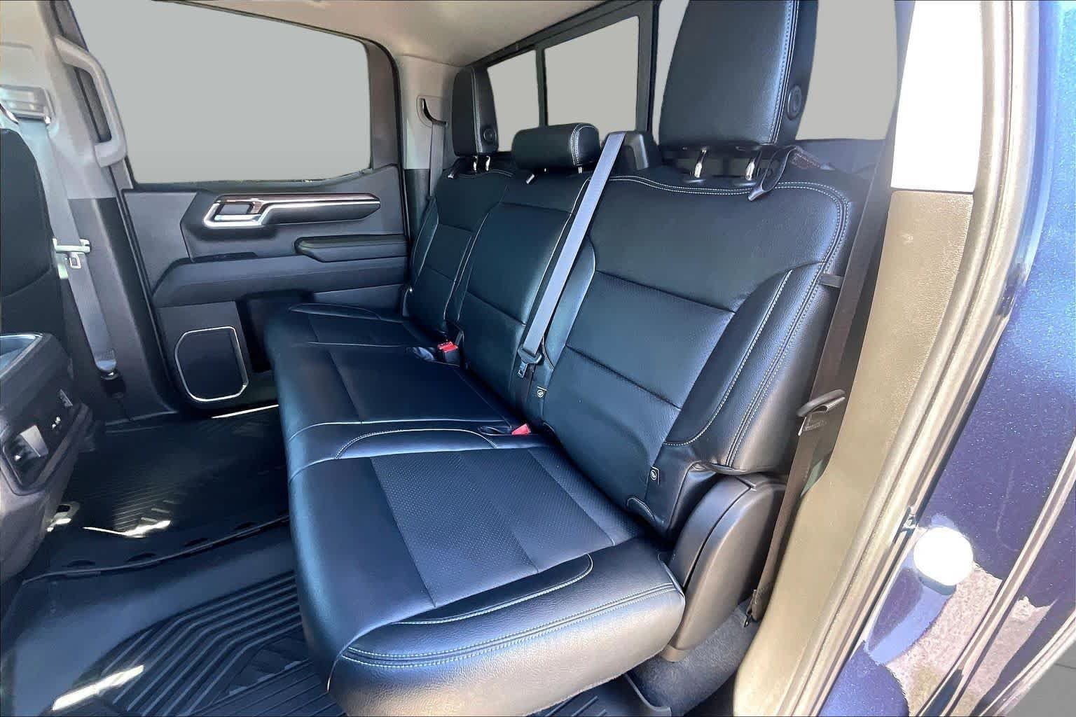 Used 2022 Northsky Blue Metallic Chevrolet LT image 20