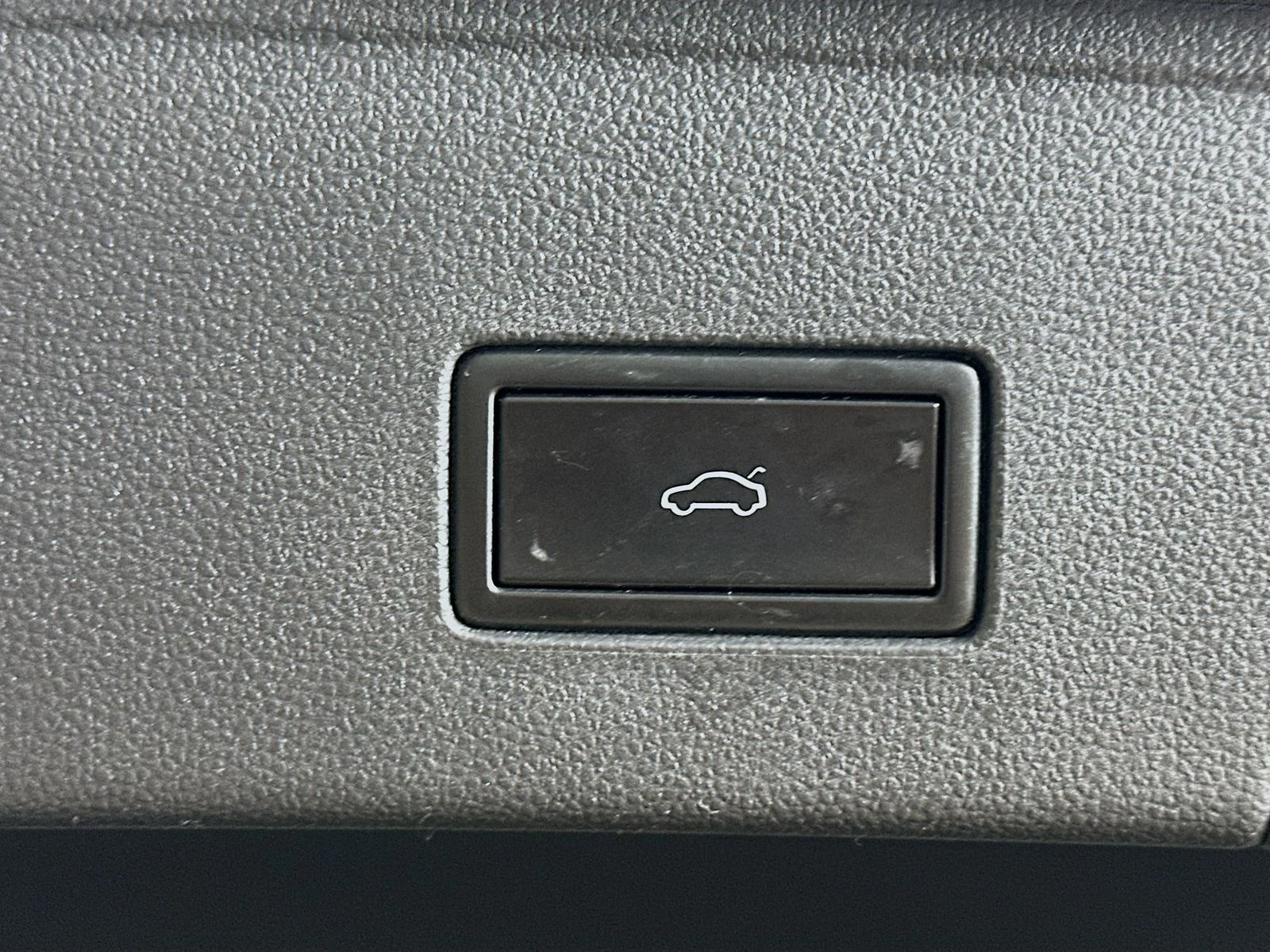 Used 2020 Gray Volkswagen  image 39