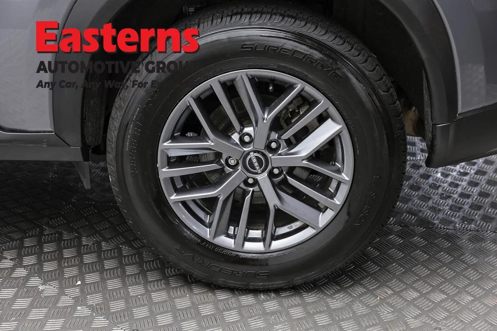 Used 2023 Gray Nissan S image 8