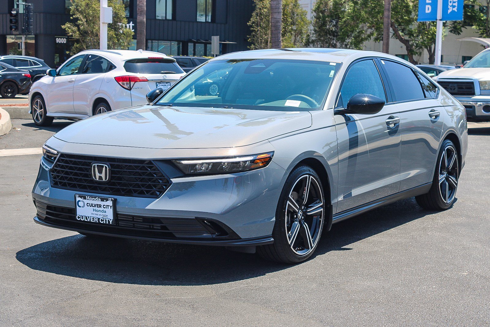 New 2026 Urban Gray Pearl Honda SE image 3